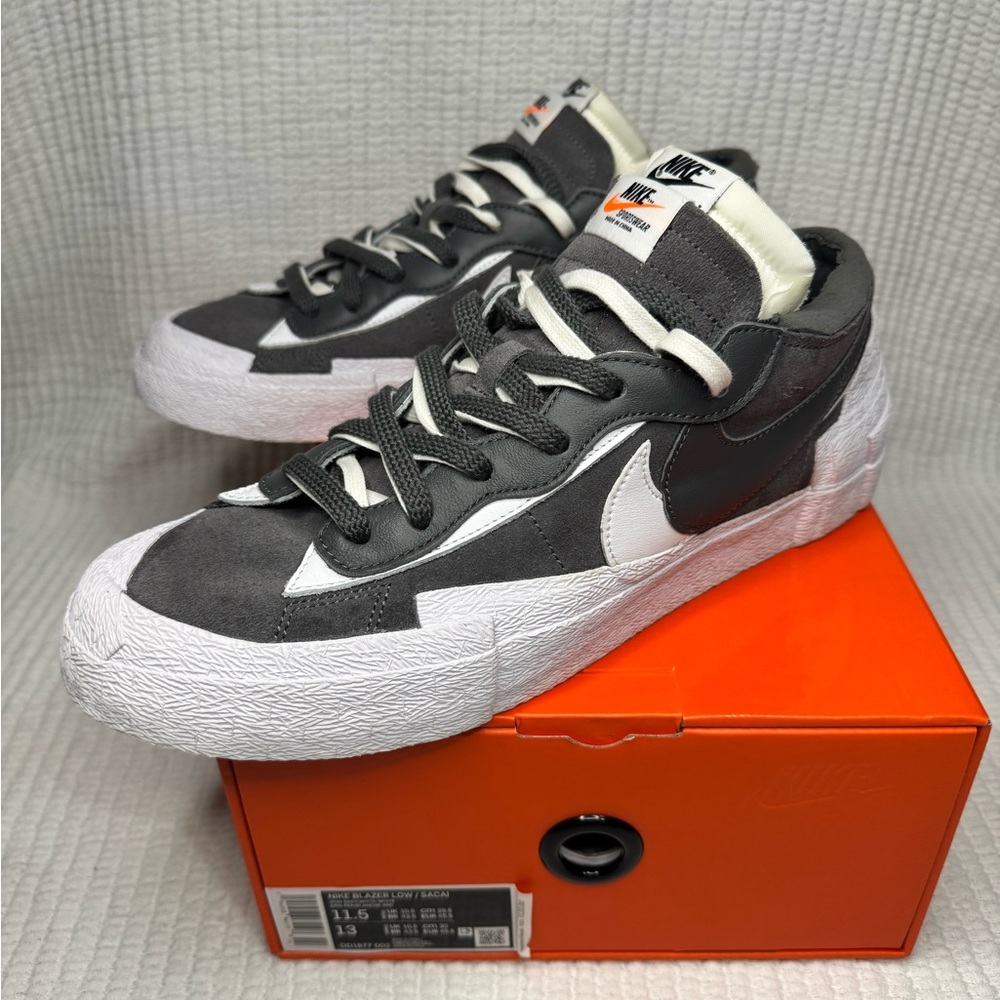 Nike Blazer Low x Sacai / Iron Grey/White / DD1877 002 / Men’s 11.5